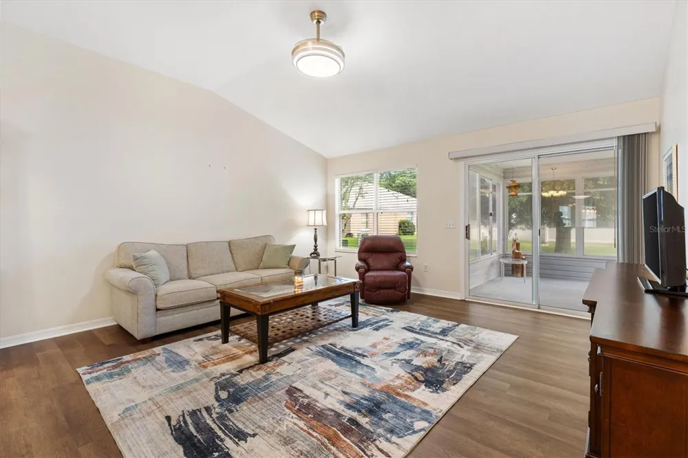 915 VENTURA DRIVE Lady Lake, FL 32159
