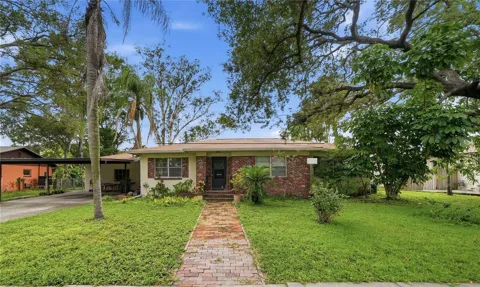 500 W DAVIS BOULEVARD