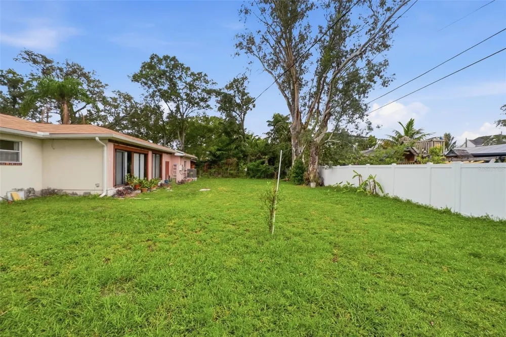 500 W DAVIS BOULEVARD Tampa, FL 33606