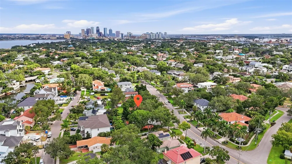500 W DAVIS BOULEVARD Tampa, FL 33606