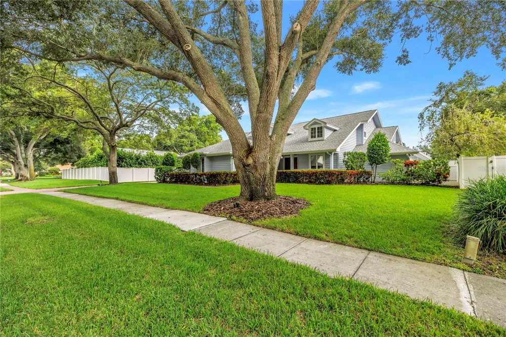 12383 WINDTREE BOULEVARD Seminole, FL 33772