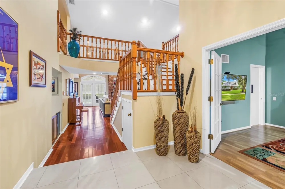 12383 WINDTREE BOULEVARD Seminole, FL 33772