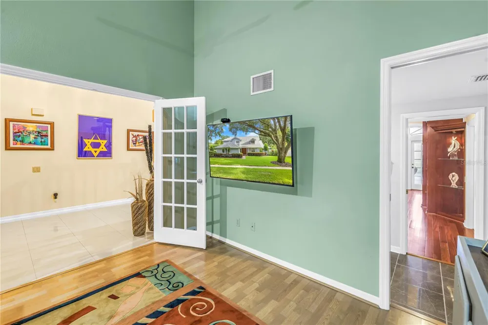 12383 WINDTREE BOULEVARD Seminole, FL 33772