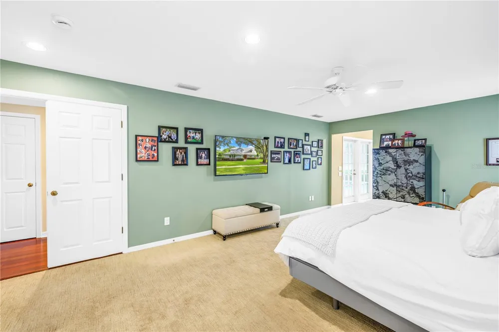 12383 WINDTREE BOULEVARD Seminole, FL 33772