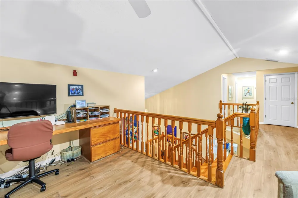 12383 WINDTREE BOULEVARD Seminole, FL 33772