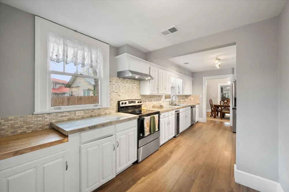 309 S Avenue B Wortham, TX 76693