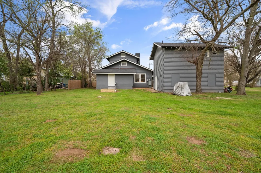 309 S Avenue B Wortham, TX 76693