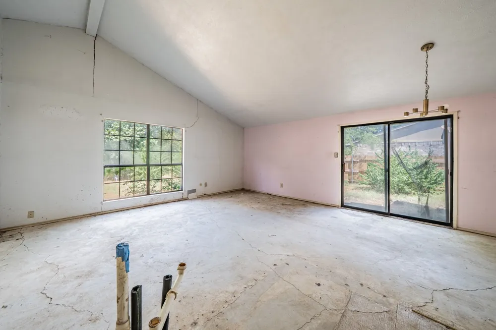 2031 Sharpshire Lane Arlington, TX 76014
