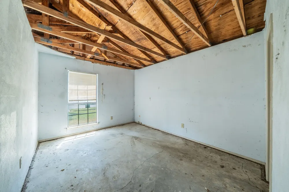 2031 Sharpshire Lane Arlington, TX 76014