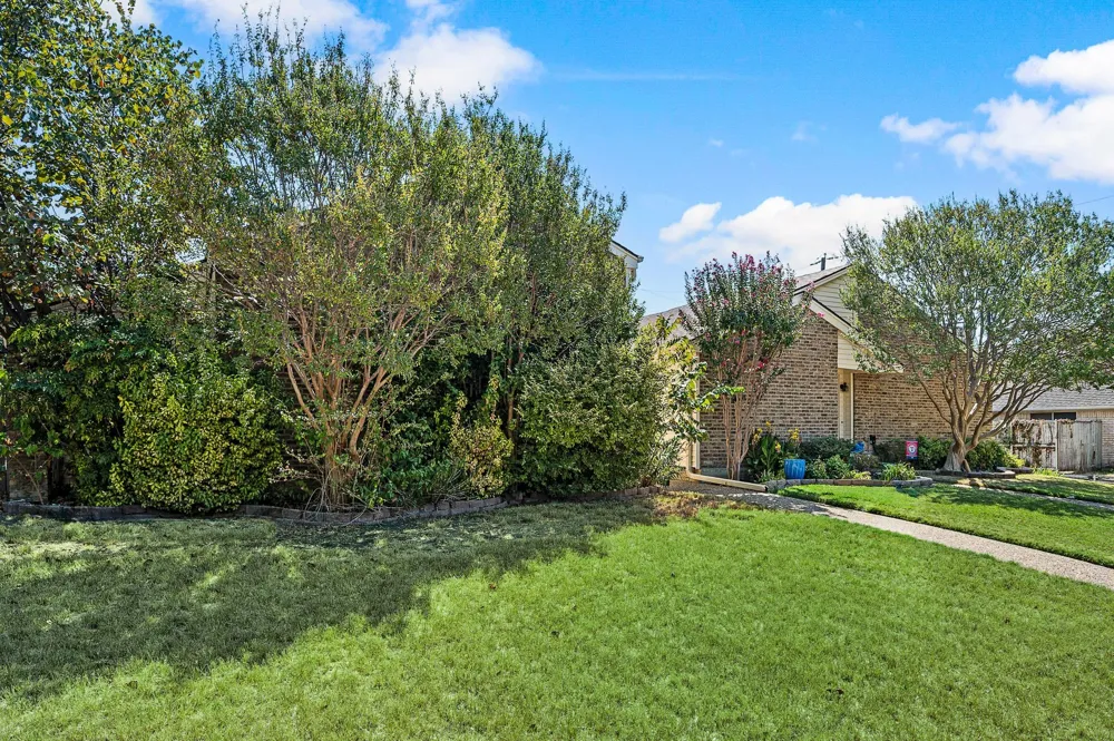 16408 Lauder Lane Dallas, TX 75248