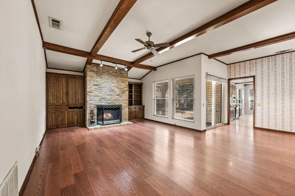 16408 Lauder Lane Dallas, TX 75248
