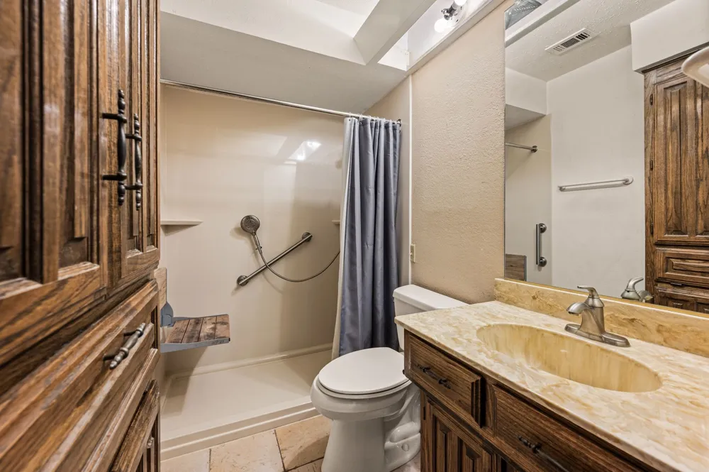 16408 Lauder Lane Dallas, TX 75248