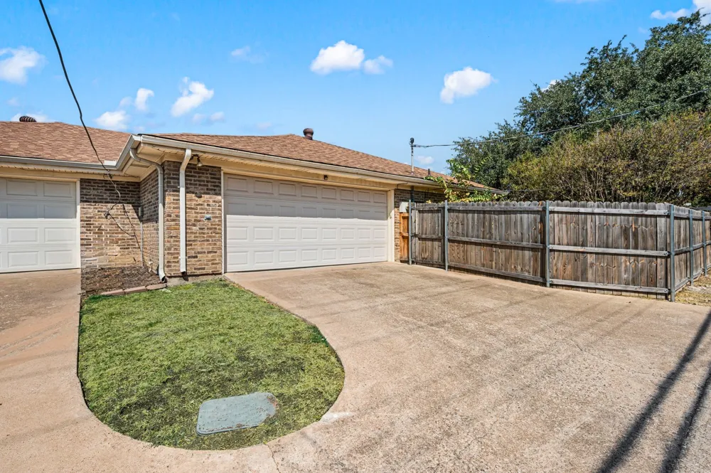 16408 Lauder Lane Dallas, TX 75248
