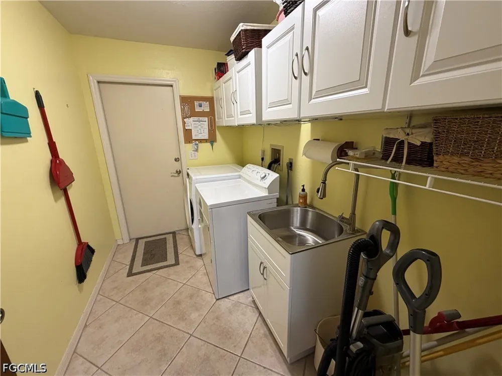 Clubview Drive North Fort Myers, FL 33917
