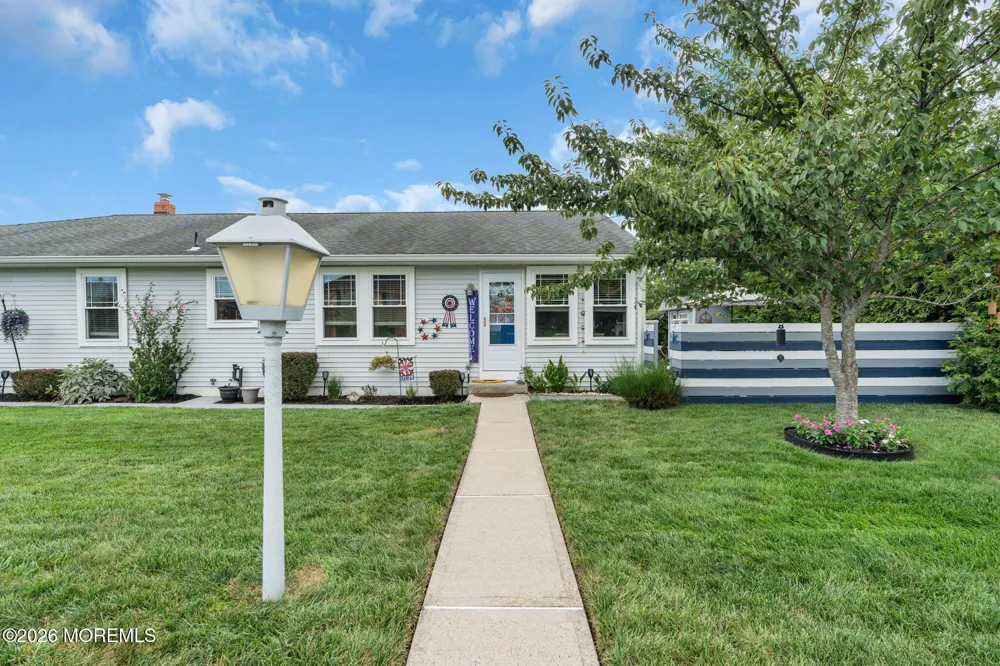 671 Jamaica Boulevard Toms River, NJ 08757