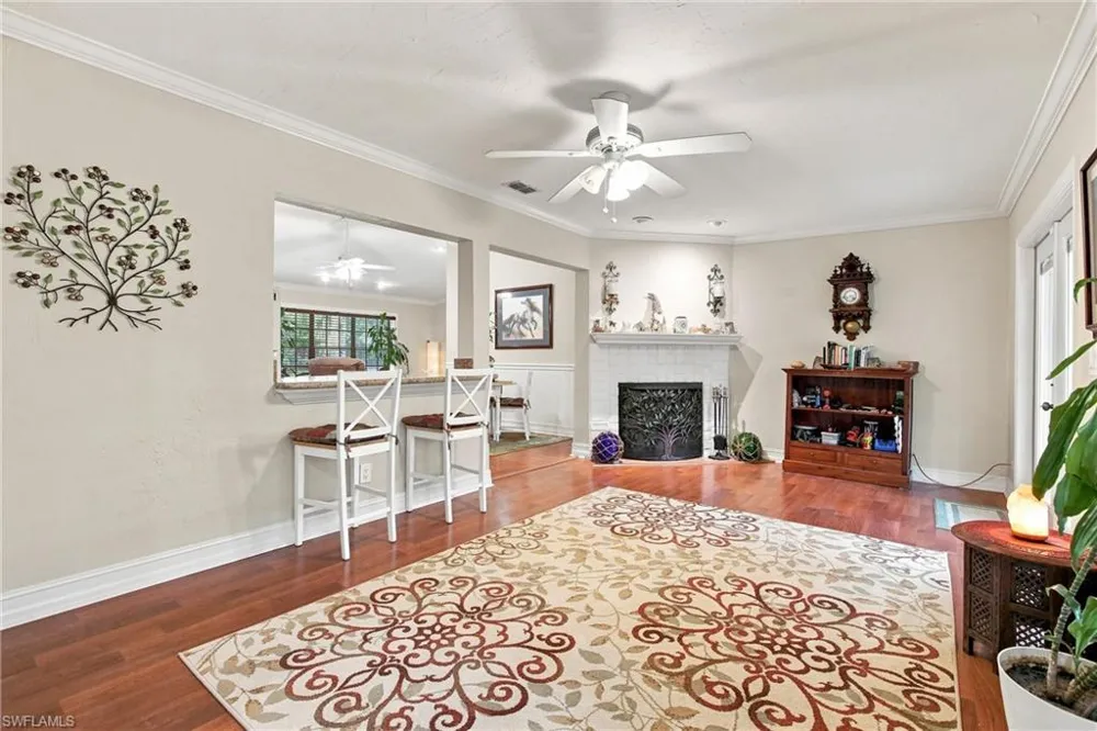 4561 1st Avenue SW Naples, FL 34119