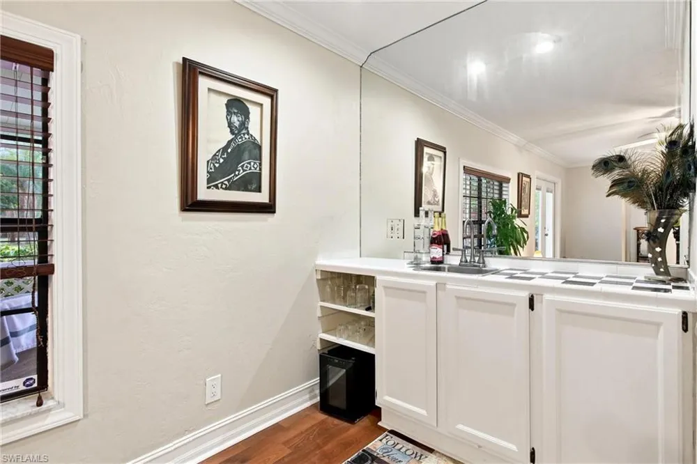 4561 1st Avenue SW Naples, FL 34119