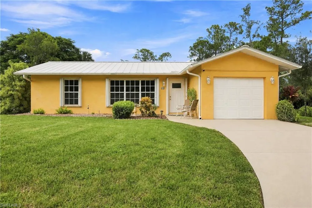 4561 1st Avenue SW Naples, FL 34119