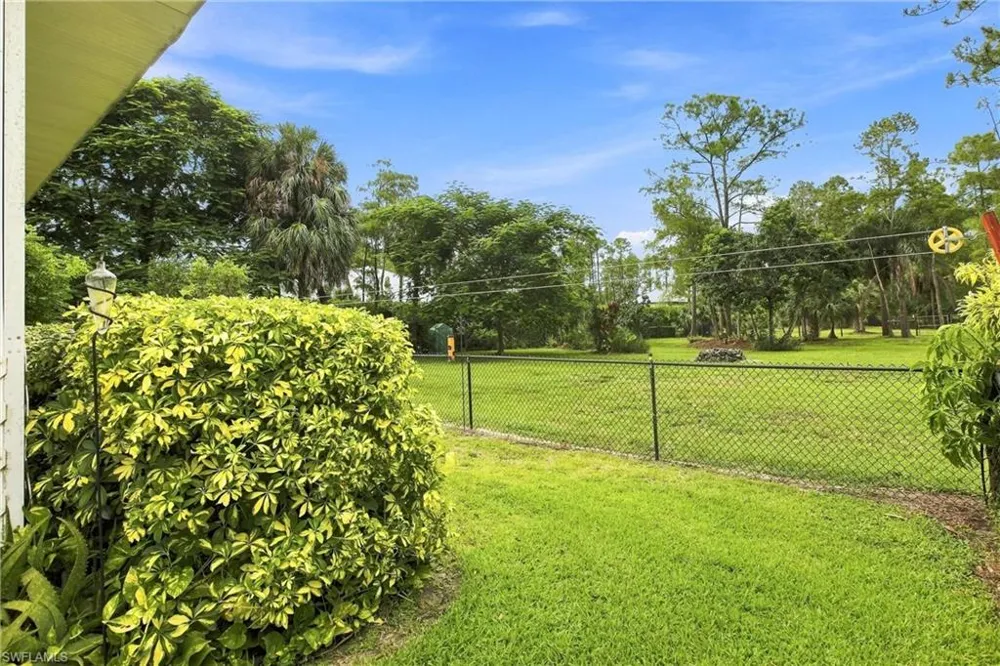 4561 1st Avenue SW Naples, FL 34119
