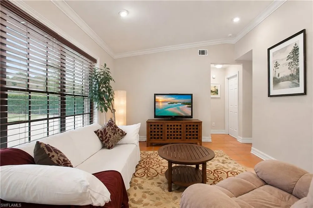 4561 1st Avenue SW Naples, FL 34119