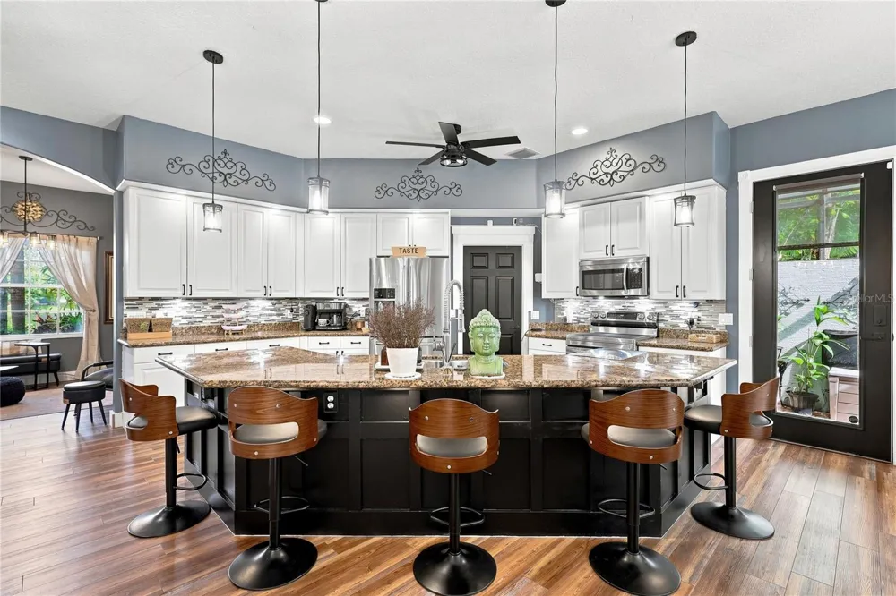 5301 ANTHONY LANE Sarasota, FL 34233