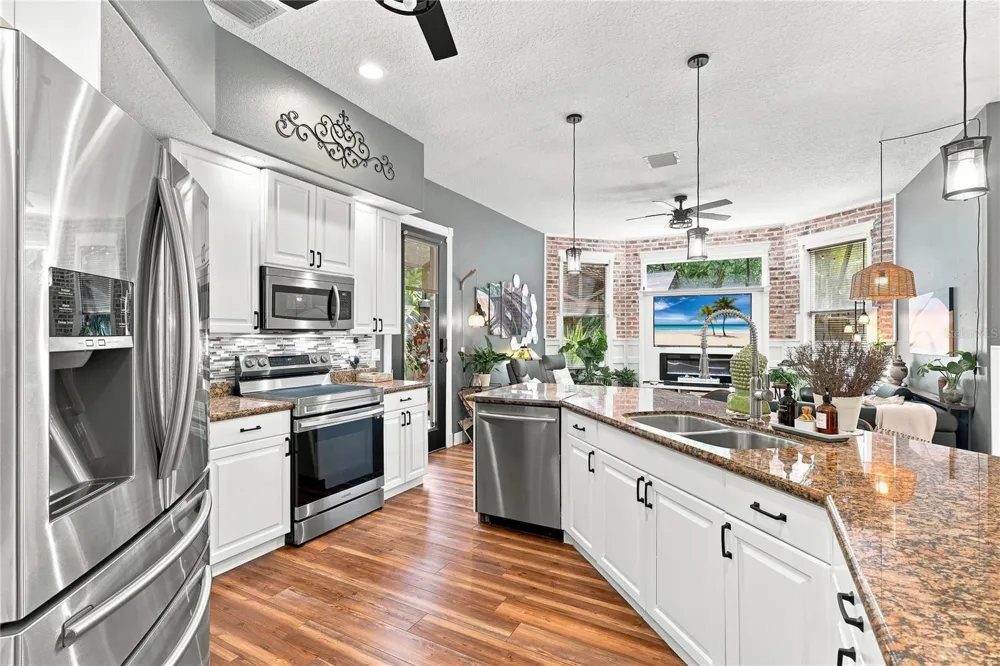 5301 ANTHONY LANE Sarasota, FL 34233