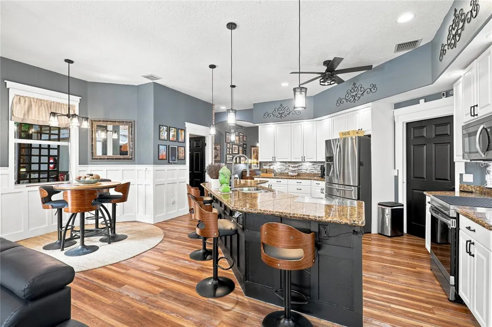 5301 ANTHONY LANE Sarasota, FL 34233