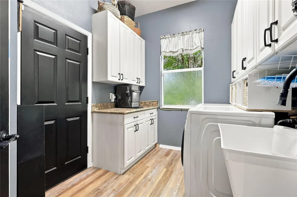 5301 ANTHONY LANE Sarasota, FL 34233