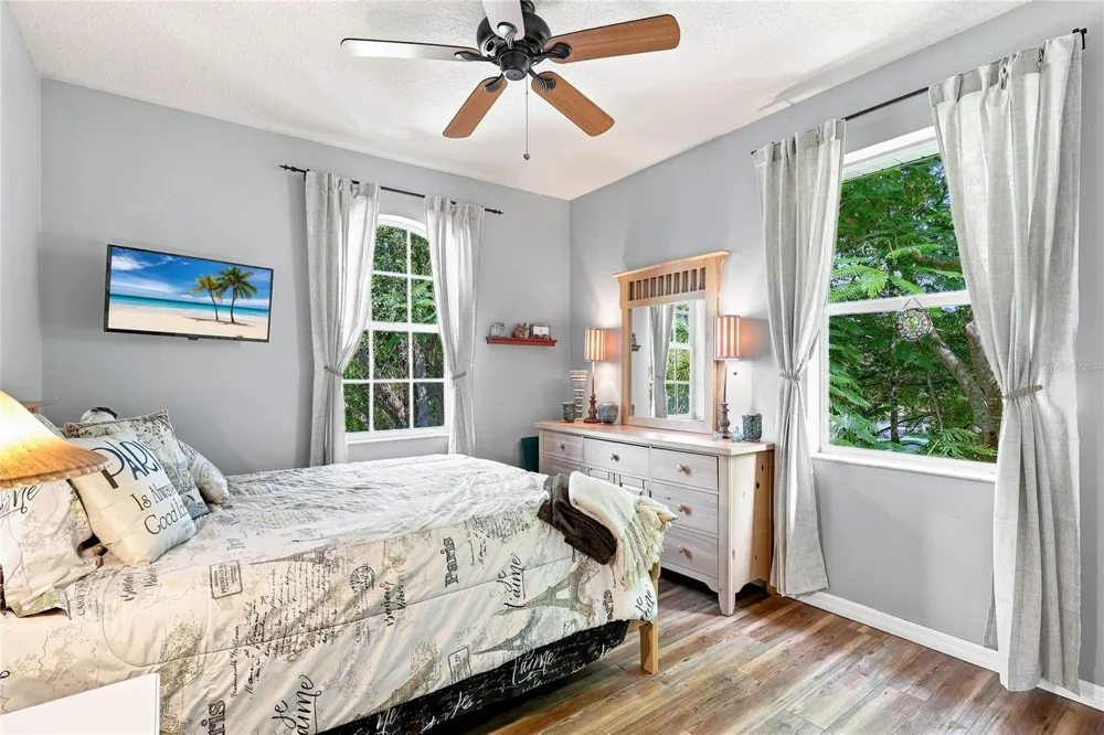 5301 ANTHONY LANE Sarasota, FL 34233