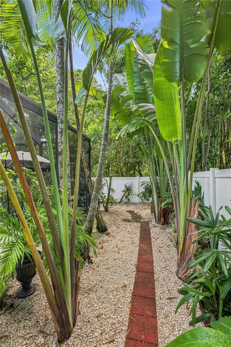 5301 ANTHONY LANE Sarasota, FL 34233