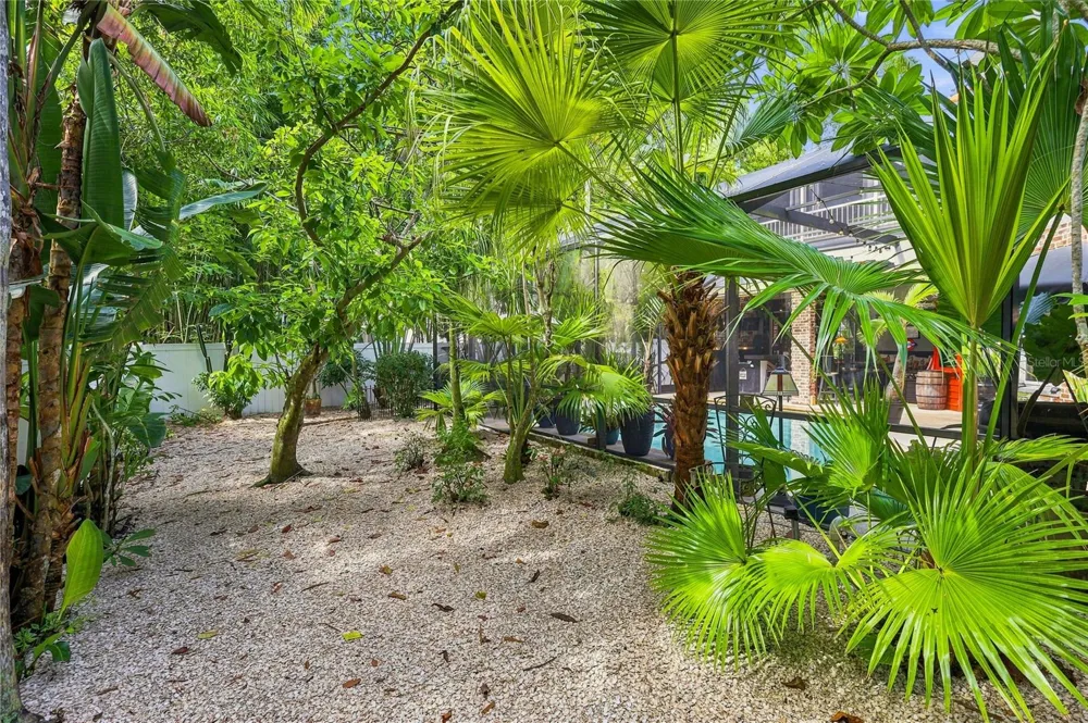 5301 ANTHONY LANE Sarasota, FL 34233