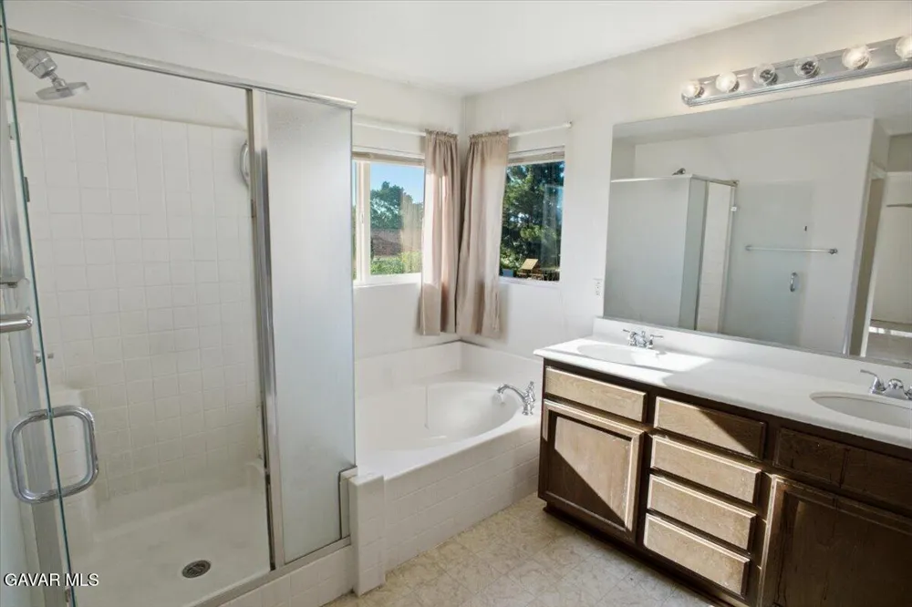 43145 Carpenter Drive Lancaster, CA 93535