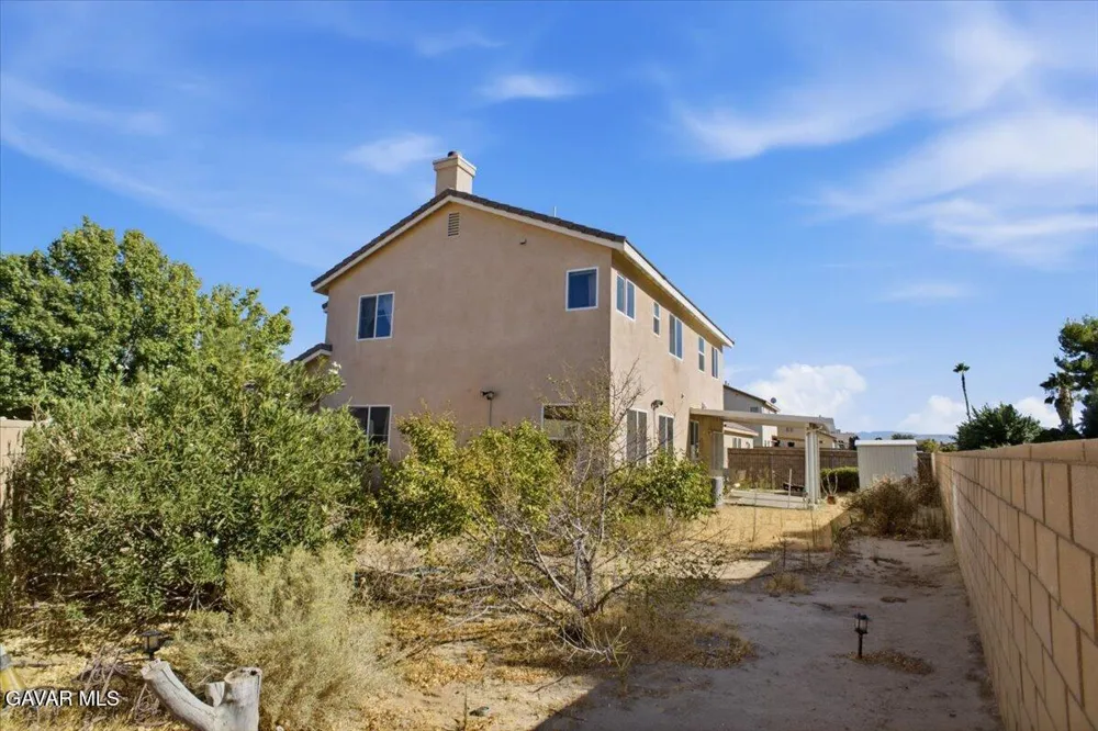 43145 Carpenter Drive Lancaster, CA 93535