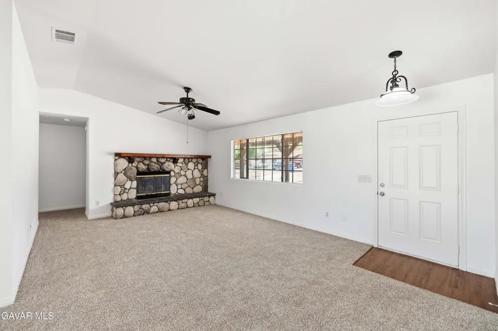 39514 E 167th Street Palmdale, CA 93591