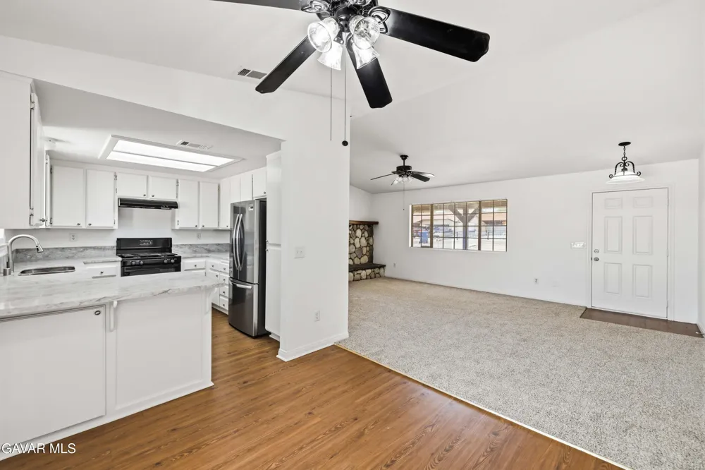 39514 E 167th Street Palmdale, CA 93591