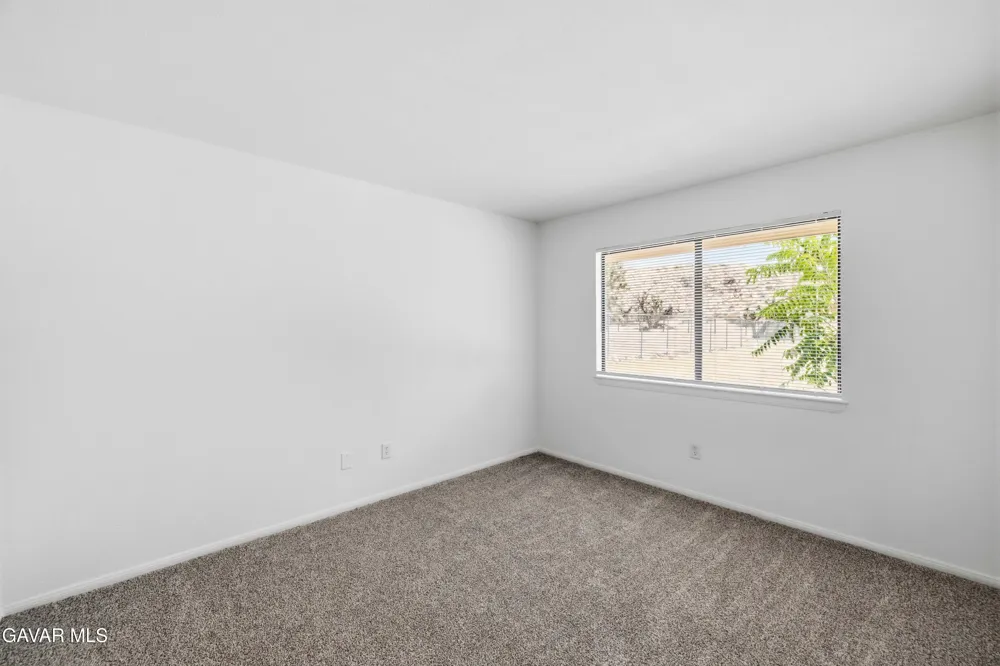 39514 E 167th Street Palmdale, CA 93591