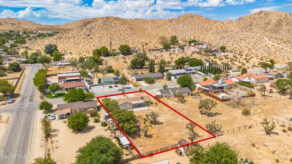 39514 E 167th Street Palmdale, CA 93591
