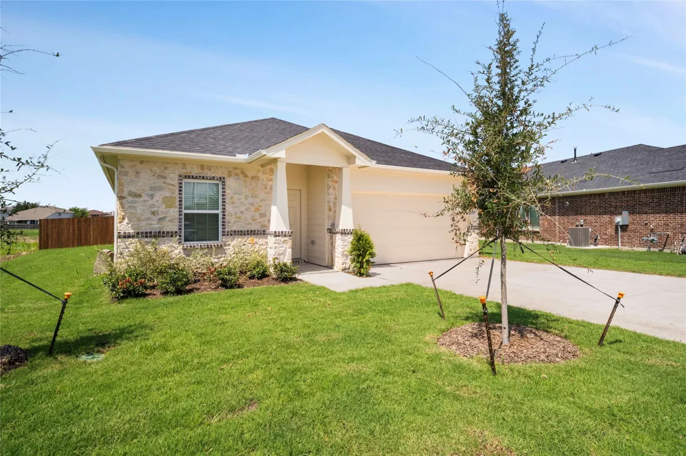 2110 Ridgecrest Lane Sherman, TX 75092