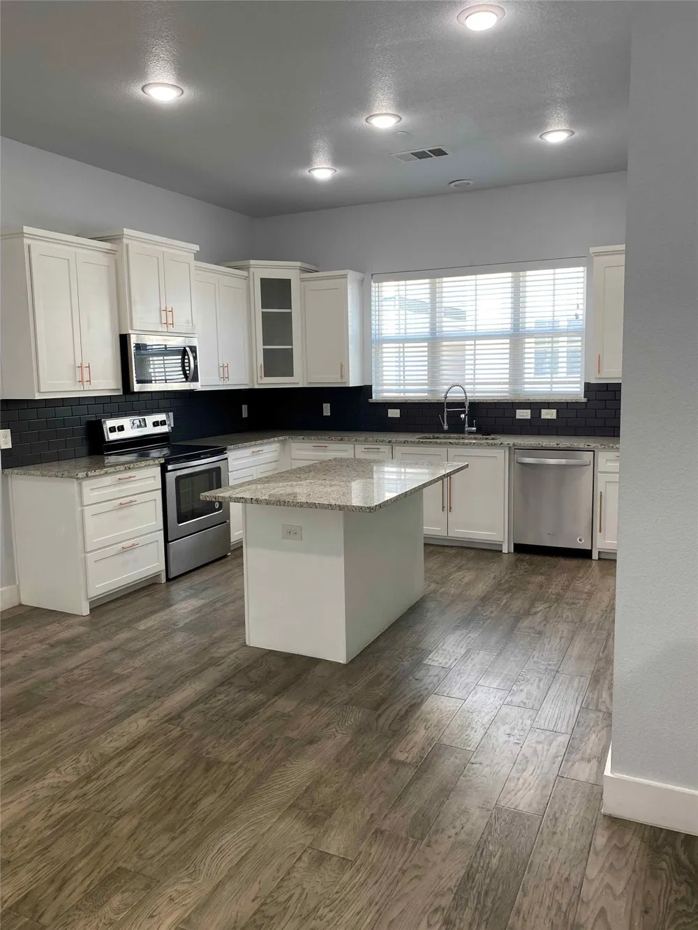203 S Village Way Lewisville, TX 75057