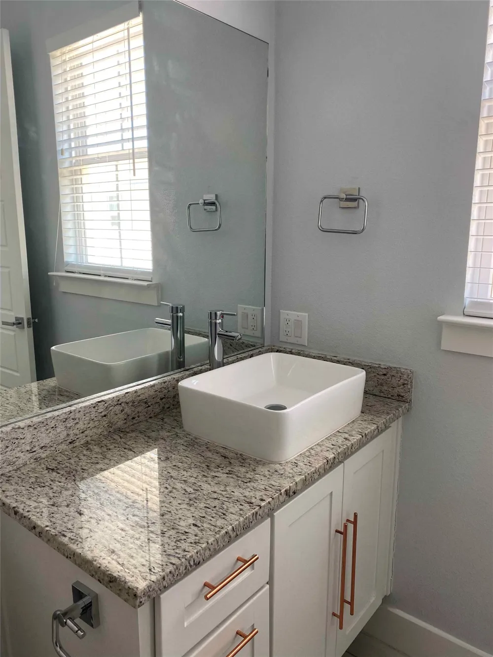 203 S Village Way Lewisville, TX 75057