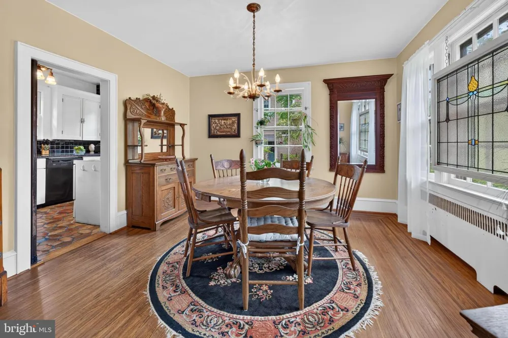 901 MAIN STREET Riverton, NJ 08077