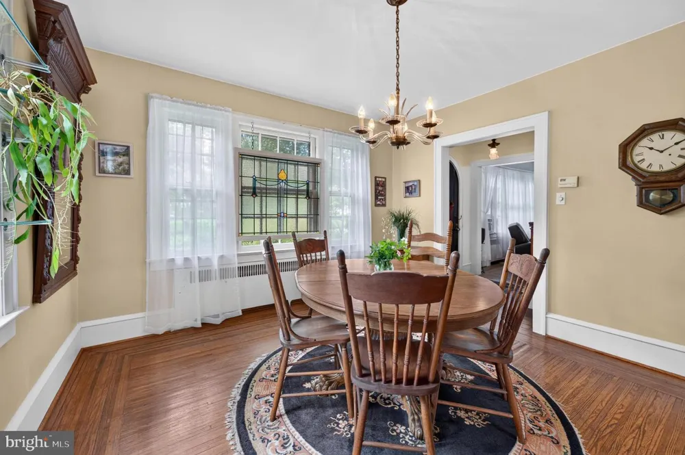 901 MAIN STREET Riverton, NJ 08077