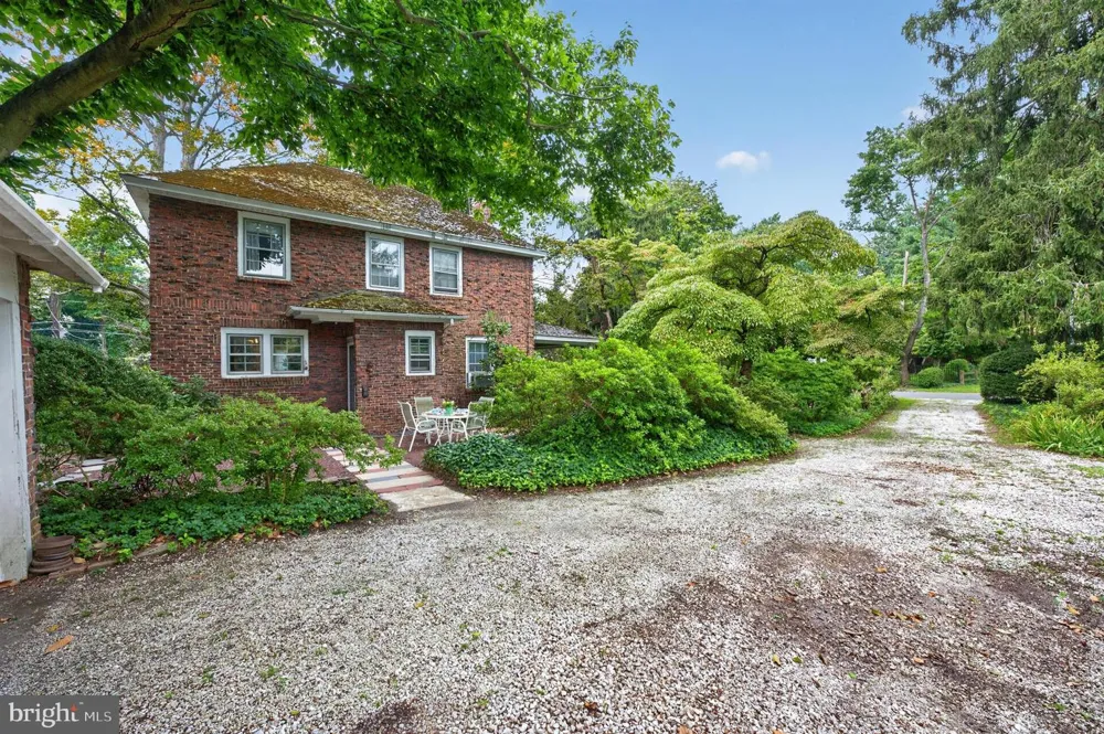 901 MAIN STREET Riverton, NJ 08077