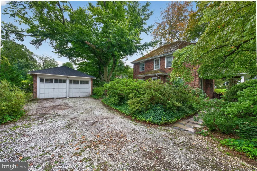 901 MAIN STREET Riverton, NJ 08077