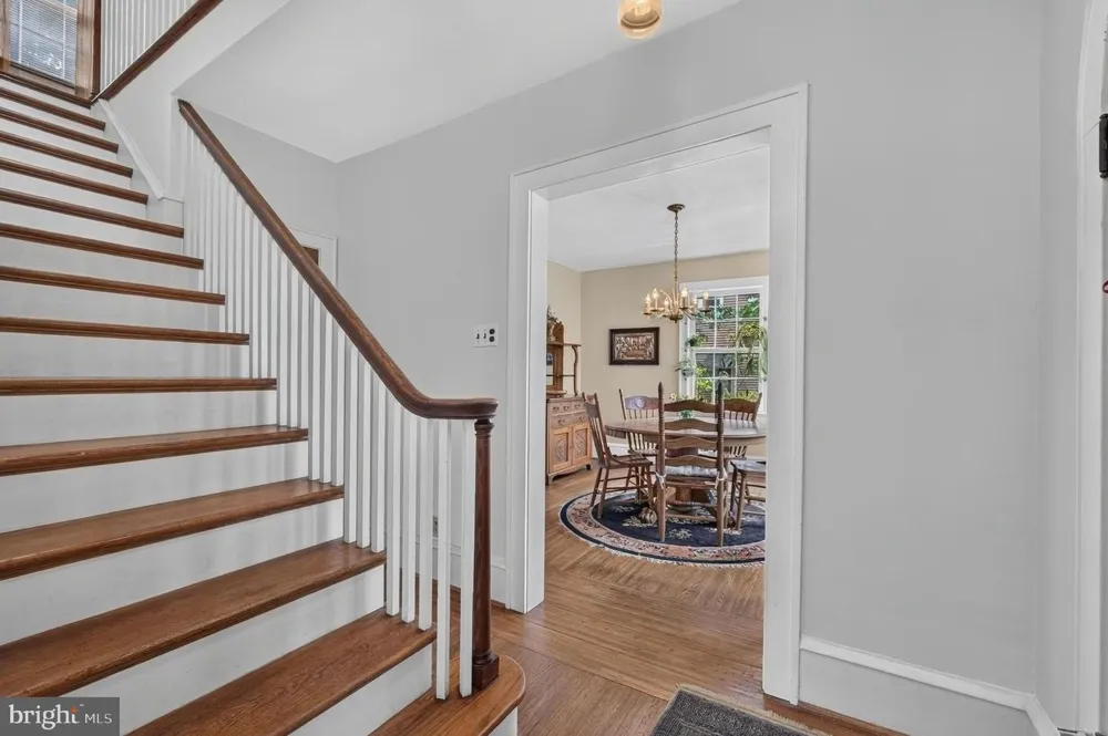 901 MAIN STREET Riverton, NJ 08077