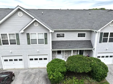 3 Druid Ln