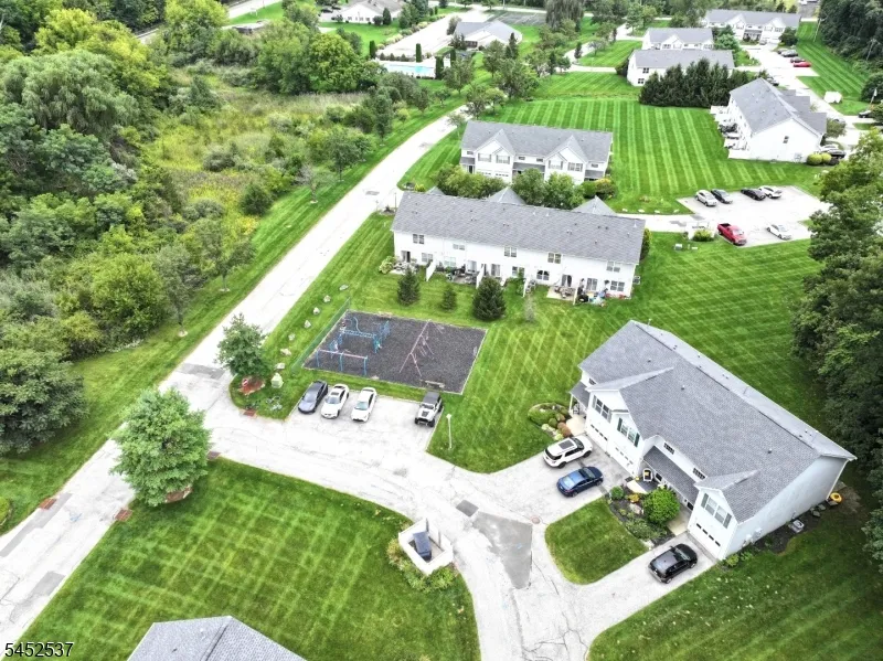3 Druid Ln Hardyston, NJ 07419