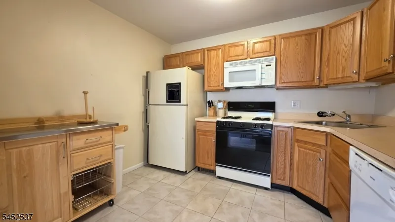 3 Druid Ln Hardyston, NJ 07419