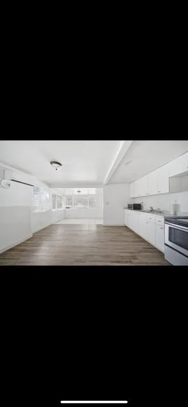1796 NW 112th Street Miami, FL 33167