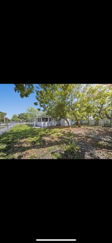 1796 NW 112th Street Miami, FL 33167